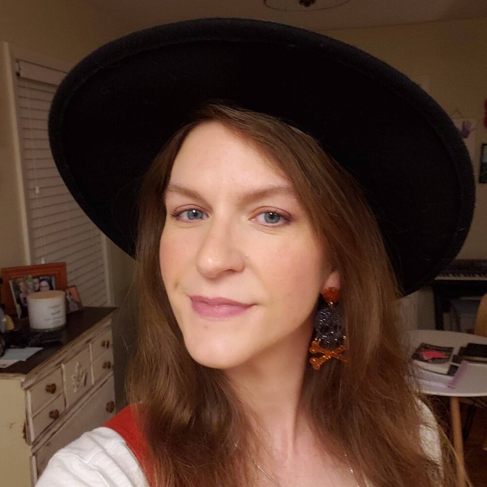 Meet your Posher, Elizabeth!